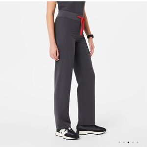 Figs Livingston charcoal scrub pants size XS. Regular waist, NOT HIGH WAISTED